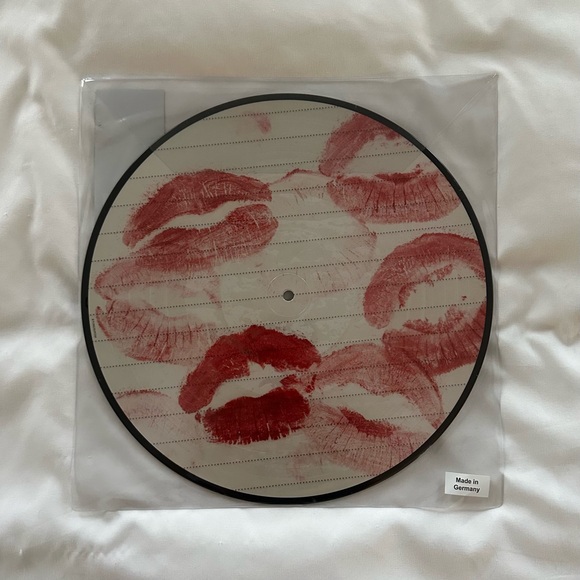 Sabrina Carpenter Vinyl Record - Picture 2 of 3